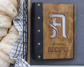 Monogramm Rezeptbuch, Personalisiertes Rezeptbuch aus Holz, Rezeptbuchmappe Holz, Familienrezeptbuch, Blankorezeptbuch, Personalisiertes Rezeptbuch