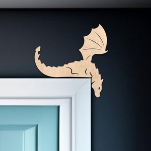 Houten drakendeurkozijn decor, drakendeur hoektopper, aangepaste drakendeurbekleding, ophangbord boven de deur, drakenmuuraccent