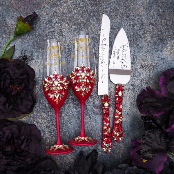 red wedding cake cutting set,red gold wedding cake knives, wedding gold red cake cutting set with glasses and plate, red gold wedding decor