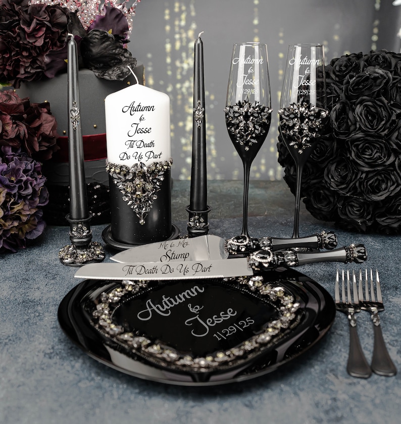 Black wedding cake cutting set, wedding gothic cake knives,halloween wedding, til death wedding cake server, gothic wedding cake plate Full set (13 pcs)
