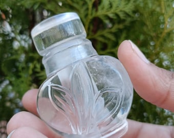 Hand Carved Rock Crystal Perfume Bottle: Gemstone Home Decor, Gift item