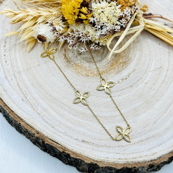 Collier avec ses fleurs façon bohème - Acier Inoxydable - Plaqué Or