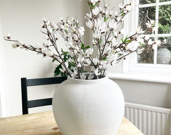 White Magnolia Stem, Artificial Flowers, Magnolia Branch, Spring Decor White Floral Spray, Spring Flowers, Magnolia Flowers, Faux Flowers