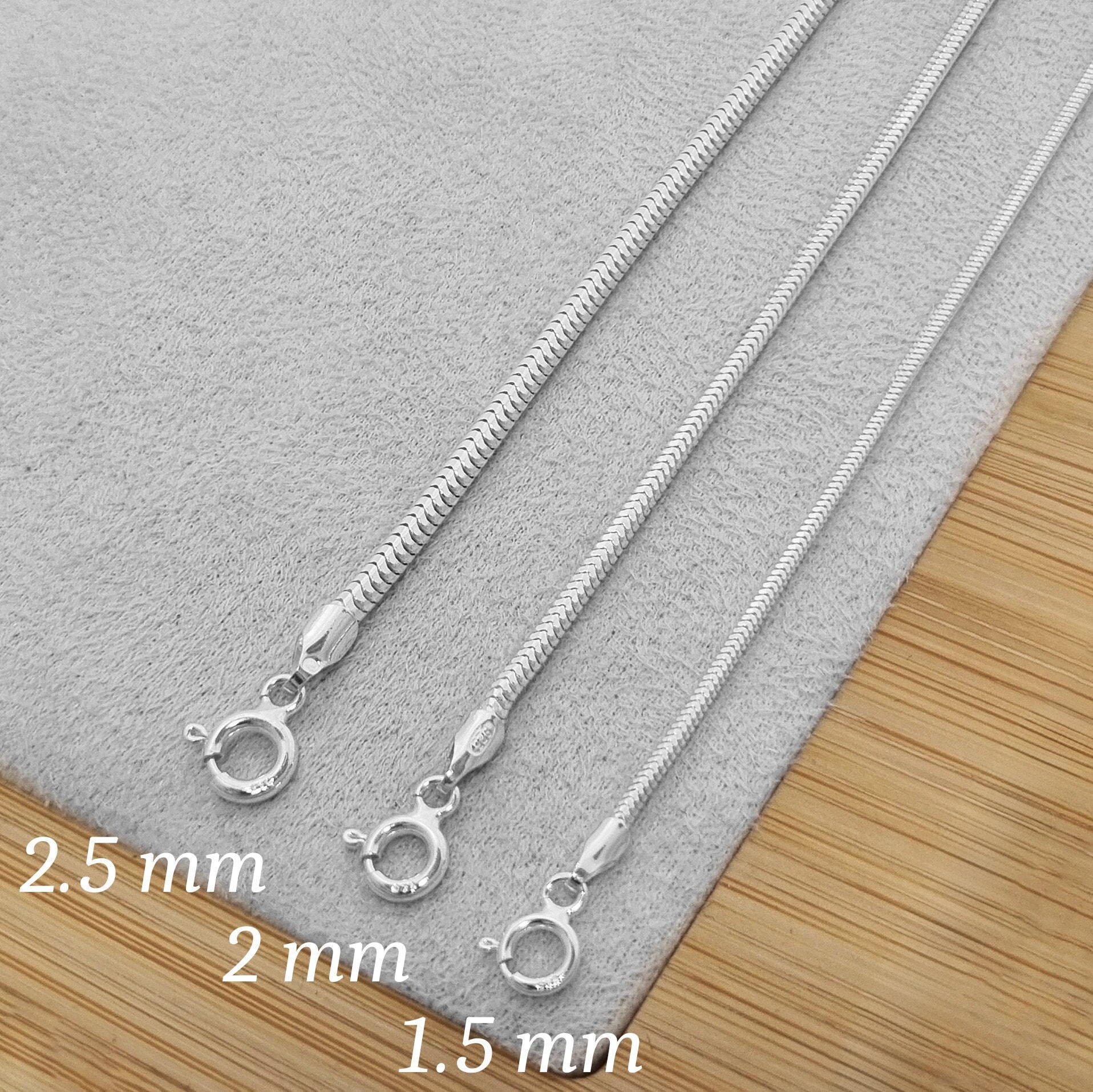 Collar cola ratón España - Main Image