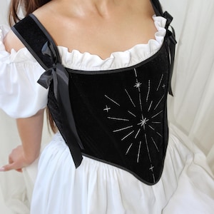 renaissance corset,
underbust corset
