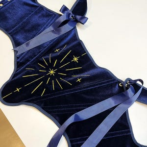 renaissance corset,
underbust corset