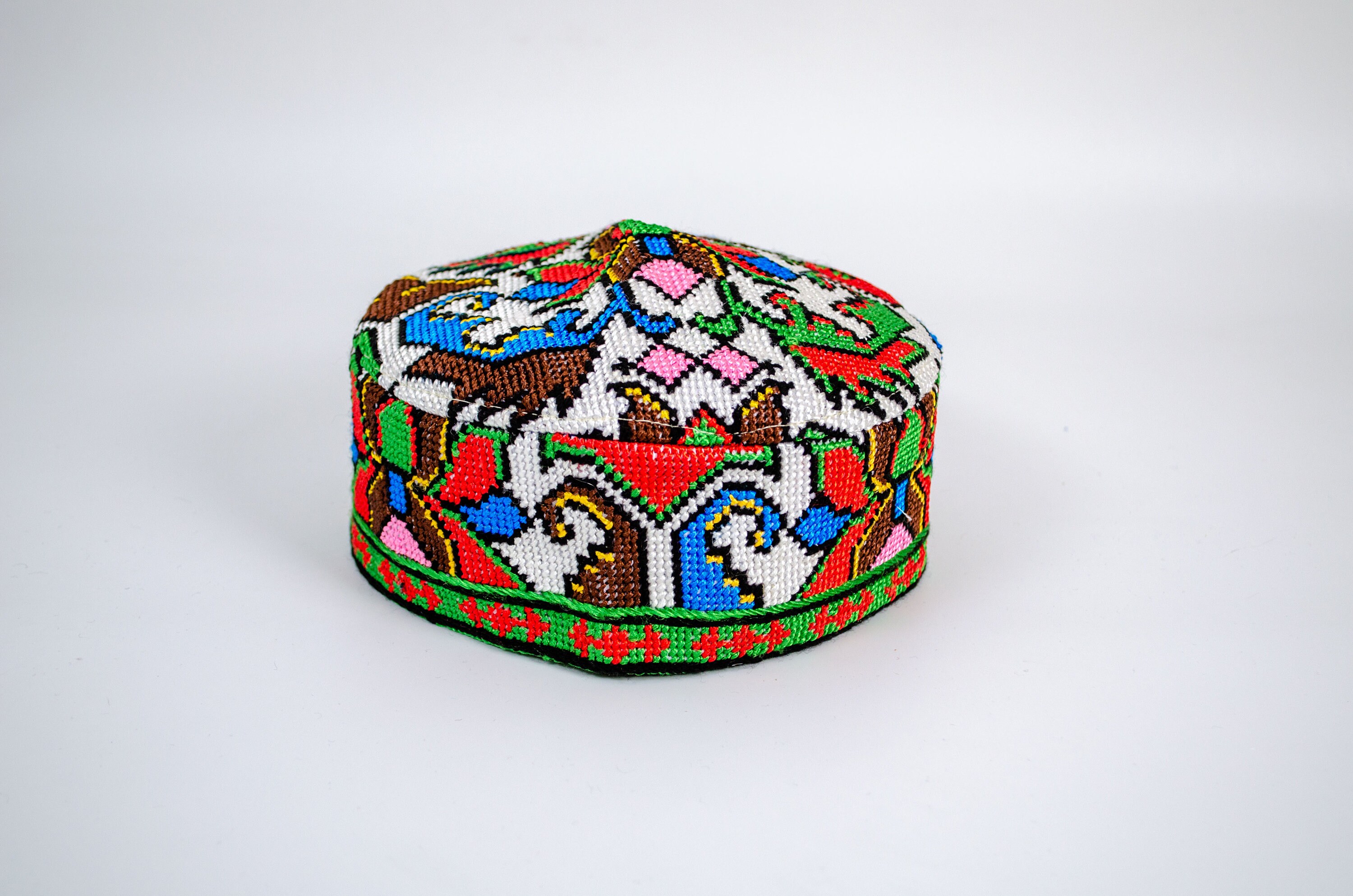 【アジアンモード】HuDieGongZhu 坐禅瞑想刺繍CAP アジアンモード】HuDieGongZhu 坐禅瞑想刺繍CAP 帽子