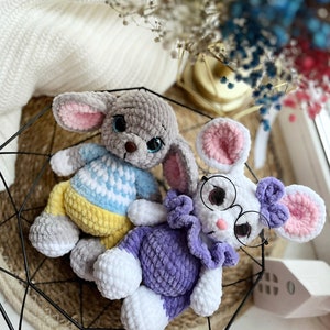 Crochet mouse. mouse for children's party. Safari baby shower. A toy with shining eyes.