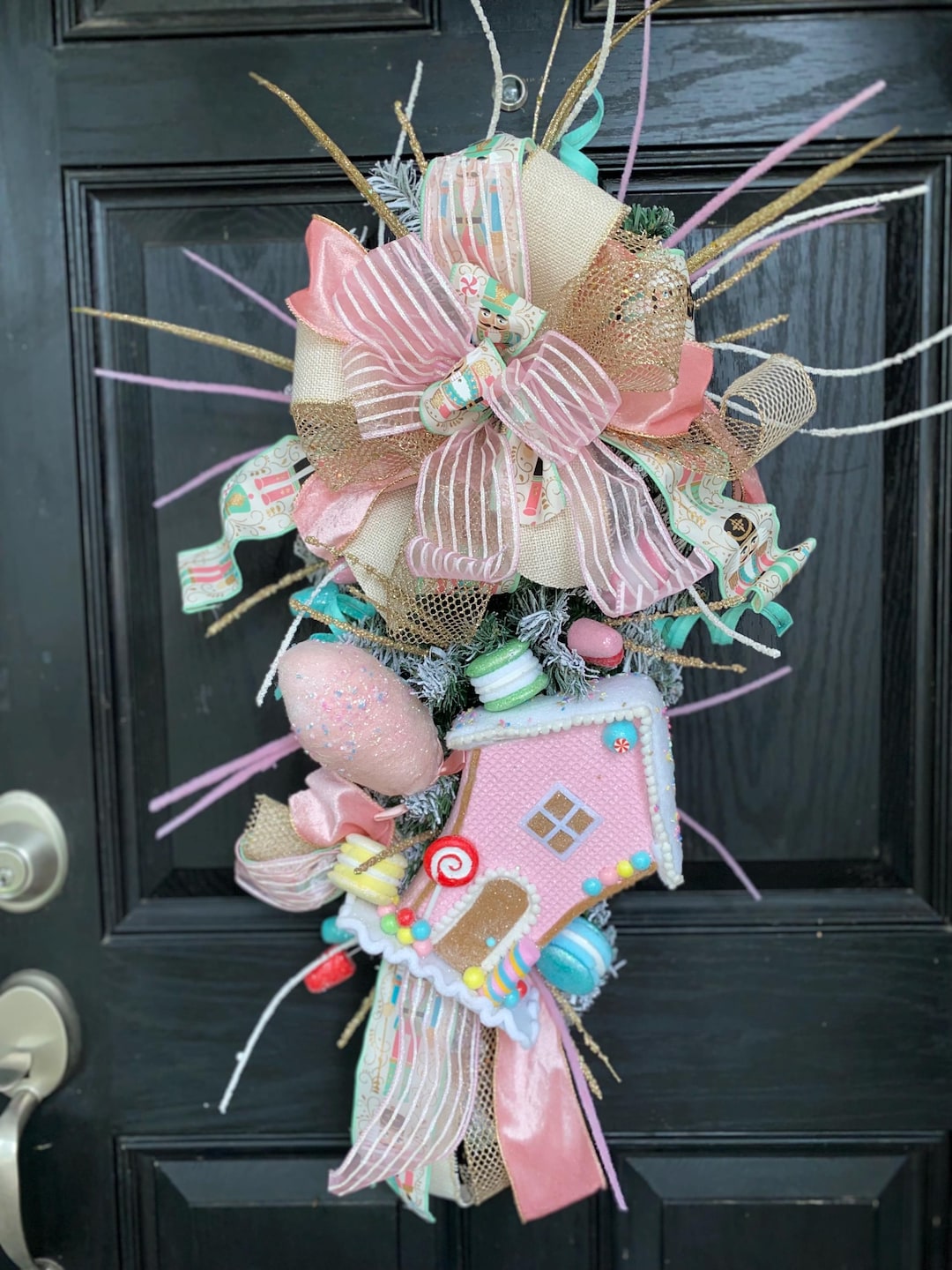 Pink Gingerbread House Swag: Candyland Christmas Door Decor - Etsy