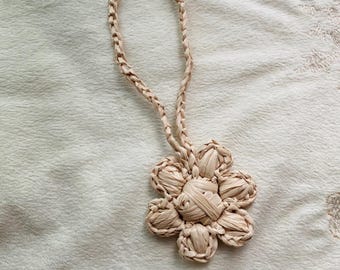 Handmade Raffia Flower Keychain: Boho Bag Charm, Eco-Friendly Keyring