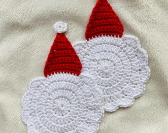 Gehaakte kerstonderzetters: handgemaakte kersttafeldecoraties
