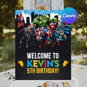 Puede incluir: Un letrero negro con ilustraciones de superhéroes, incluyendo a Spider-Man, Hulk y Batman. El texto "WELCOME TO KEVIN'S 5TH BIRTHDAY!" está en colores brillantes. Ideal para una fiesta de cumpleaños.