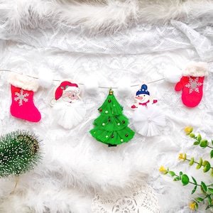 Christmas garland, Christmas tree bunting, Christmas wall hanging, Santa garland, Felt bunting, Mini Mittens Garland, Mantel decor
