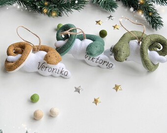 Personalisierte Filz Schlange Ornament, Babys erstes Weihnachten