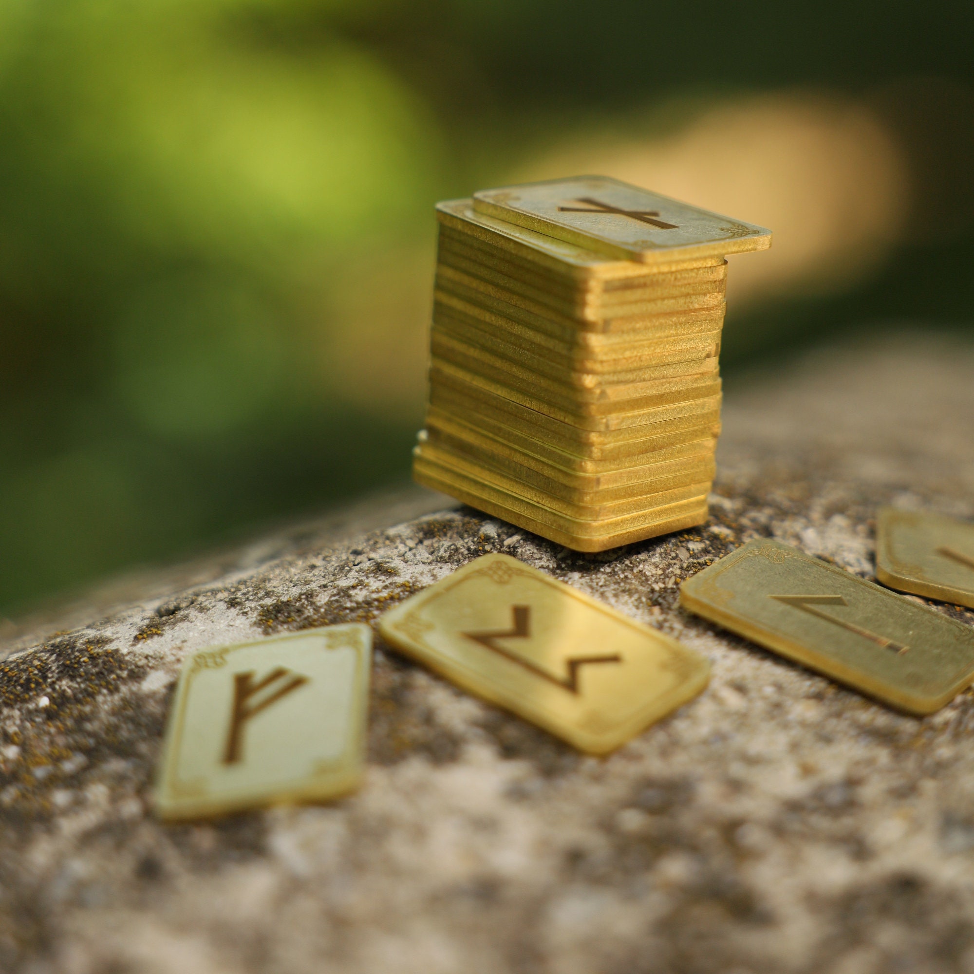 Metal Rune Box Bronze Runic Set, 25 Pcs With Velvet Pouch | Metal Runes Elder Futhark ...