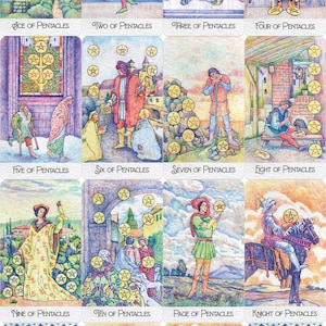 Puede incluir: Una baraja de tarot con la serie de los Pent&aacute;culos, con ilustraciones detalladas de figuras y escenas. Cada carta muestra una imagen &uacute;nica con el t&iacute;tulo de la carta en la parte inferior. La parte superior de la baraja dice "PENTACLES".