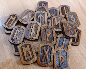 Wooden Runic Set, 25 pcs with velvet pouch | Wood Runes Elder Futhark