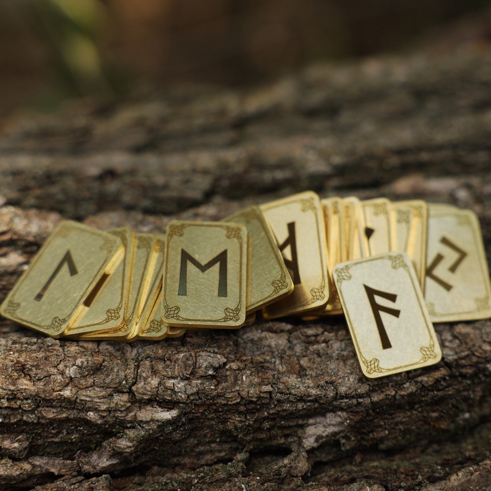 Bronze Runic Set, 25 Pcs With Velvet Pouch | Metal Runes Elder Futhark ...