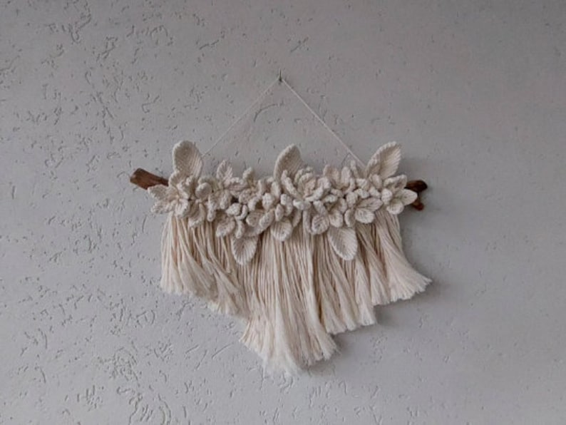 Macrame wall hanging White Flower wall hanging Flower tapestry Fake flowers for wall Boho wall decor Floral macrame panel Cottagecore decor 16 Inches