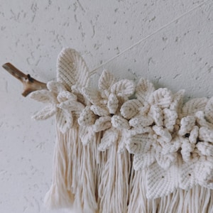 Macrame wall hanging White Flower wall hanging Flower tapestry Fake flowers for wall Boho wall decor Floral macrame panel Cottagecore decor image 6