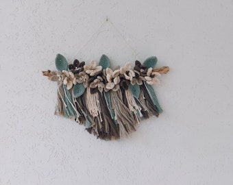 Beige-sage green home boho decor Flower macrame wall hanging Small Colored floral garland  Wildflower cottagecore decor Nursery decoration