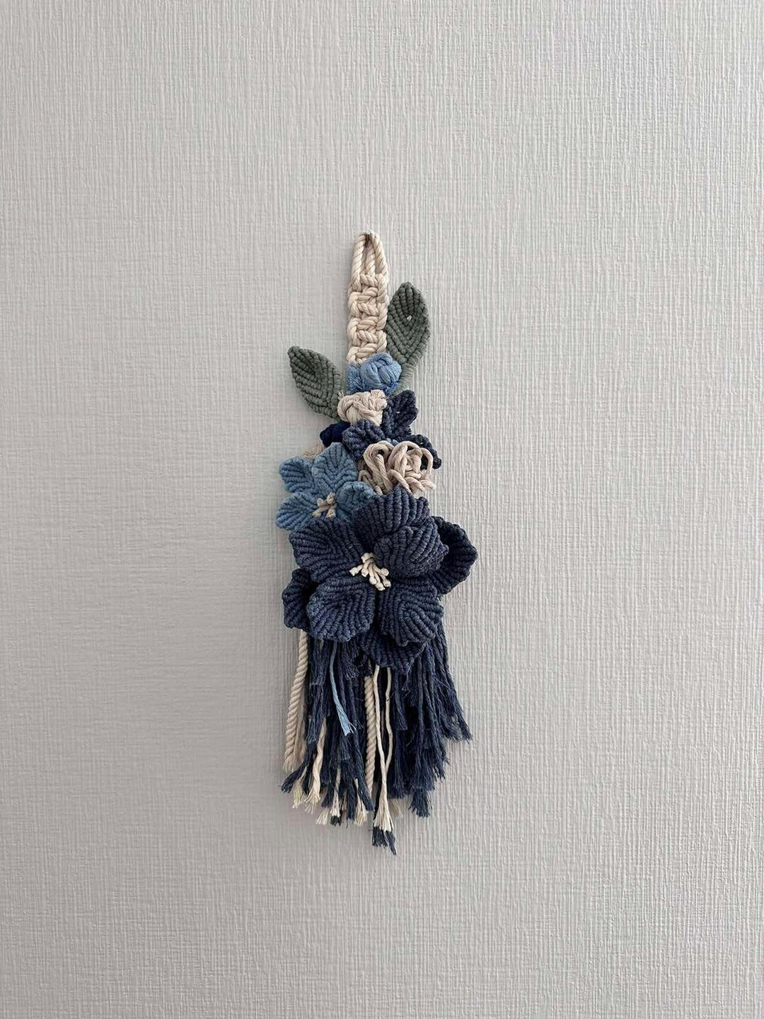 Macrame Cottagecore Blue Flower Macrame Wall Hanging: Boho Cottagecore Decor - Etsy