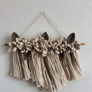 Beige Macrame Flower Wall Hanging: Boho Cottagecore Decor