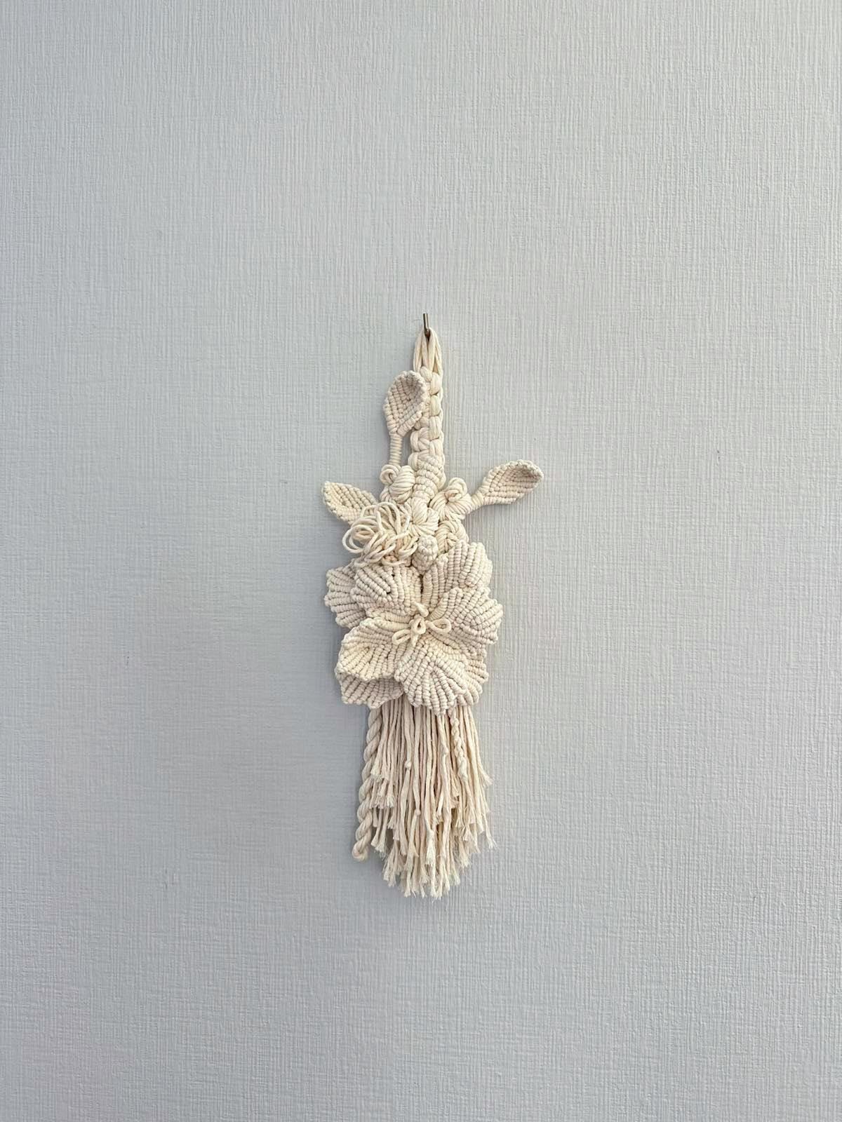 Macrame Cottagecore Handmade Macrame Flower Bouquet Wall Hanging: Boho Cottagecore Decor - Etsy