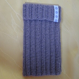 Handysocke Smartphone Socke Dehnbar anschmiegsam Gestrickt Handarbeit Schwarz Braun Petrol Flieder Grau Dunkelblau Beere Schutz ca. 16x8 cm Bild 3