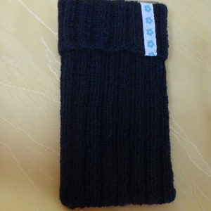 Handysocke Smartphone Socke Dehnbar anschmiegsam Gestrickt Handarbeit Schwarz Braun Petrol Flieder Grau Dunkelblau Beere Schutz ca. 16x8 cm Bild 4