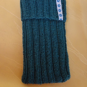 Handysocke Smartphone Socke Dehnbar anschmiegsam Gestrickt Handarbeit Schwarz Braun Petrol Flieder Grau Dunkelblau Beere Schutz ca. 16x8 cm Bild 8