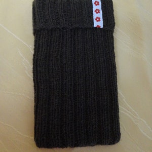 Handysocke Smartphone Socke Dehnbar anschmiegsam Gestrickt Handarbeit Schwarz Braun Petrol Flieder Grau Dunkelblau Beere Schutz ca. 16x8 cm Bild 9