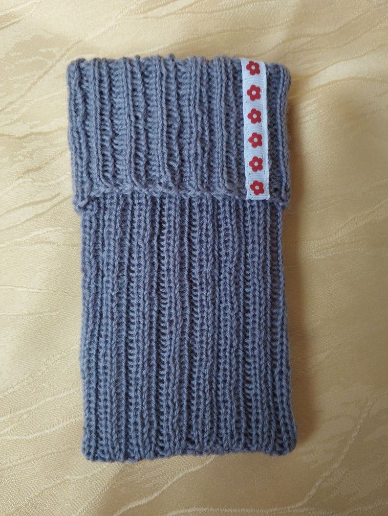 Handysocke Smartphone Socke Dehnbar anschmiegsam Gestrickt Handarbeit Schwarz Braun Petrol Flieder Grau Dunkelblau Beere Schutz ca. 16x8 cm Bild 10