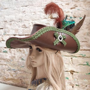 Cappello da moschettiere storico unisex con tesa appuntata