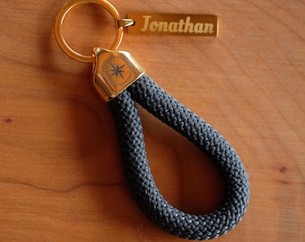 Porte-clés personnalisé en corde de voile avec pendentif doré, boussole et rose des vents