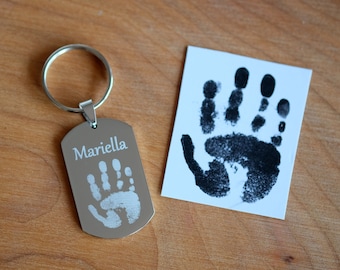 Porte-clés imprimé médaille pour chien, cadeau de baptême, empreinte de main ou de pied, idée cadeau de naissance, cadeau original pour la fête des mères ou la fête des pères