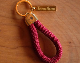 Porte-clés personnalisé en corde de voile avec pendentif doré, boussole et rose des vents
