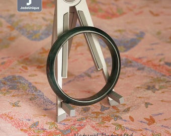 翡翠バングル 52.4 mm (2.06