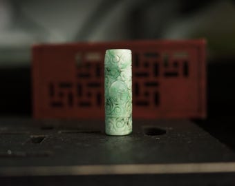 Jadeit-Fassperle | Feicui-Zylinder-Abstandshalter | Ruyi-Wolken-Glückssymbol | Handgeschnitzter guatemaltekischer Jadeit | Natürlicher, unbehandelter Jade der Güteklasse A