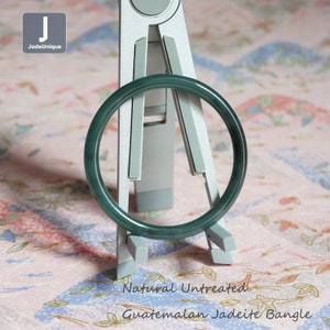 Jade Armreif 57.5mm | Runde Form | Bläulich grün | Guatemaltekische Jadeit Armband | Natürliche Unbehandelte Jade Klasse A (zertifiziert)