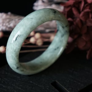 翡翠バングル 55.0 mm (2.17