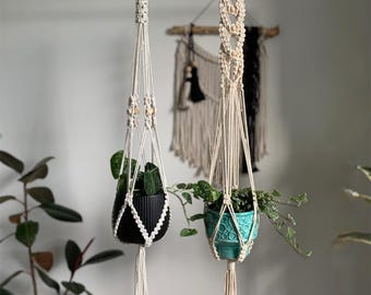 Fioriera sospesa Boho Chic fatta a mano, moderno porta piante da interno in macramè, cotone naturale e perline di legno