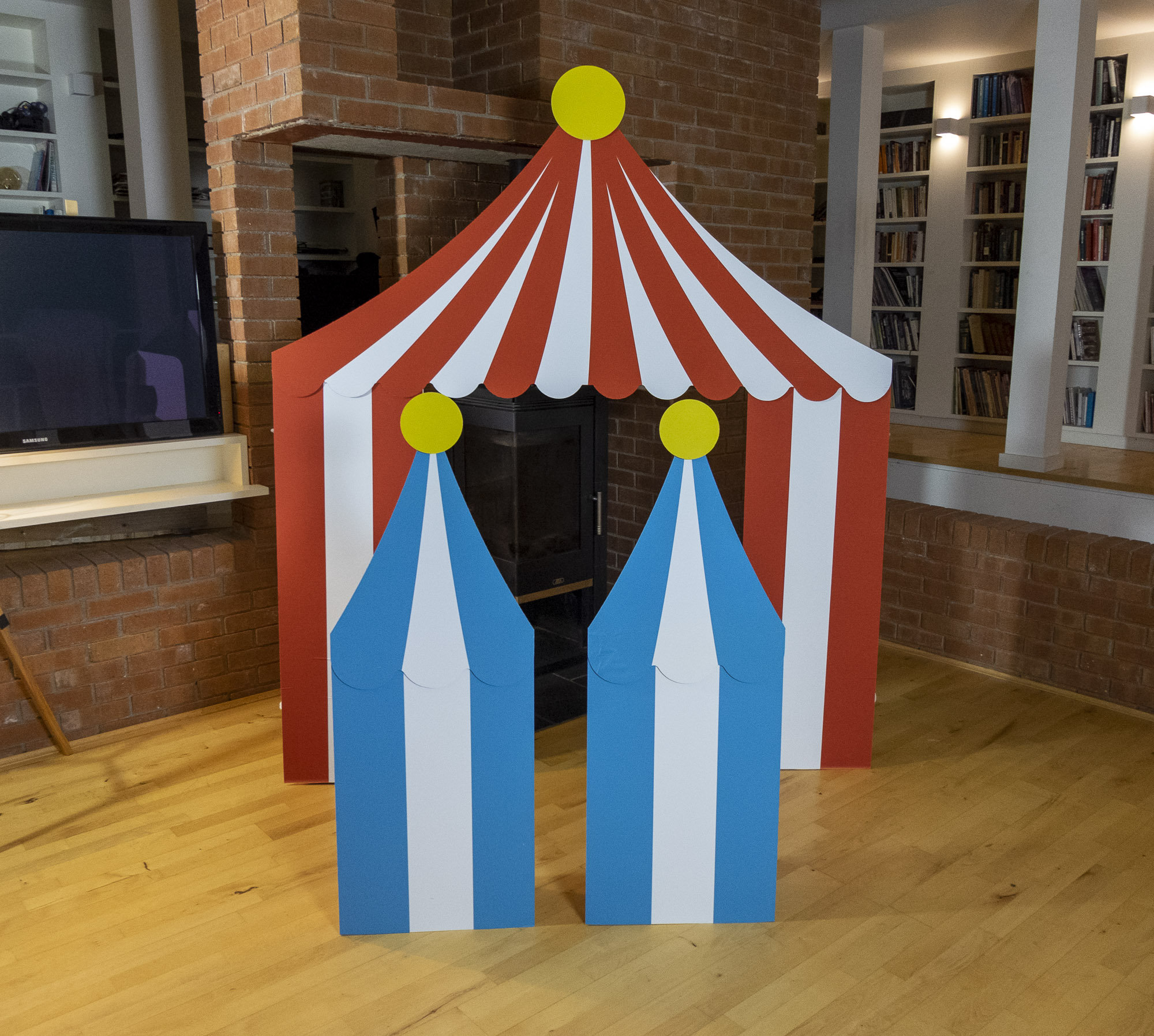 Stands de tente de cirque, énorme cadre pas à pas sur le thème du cirque de  7 pieds, affichage de pièce maîtresse de fête pour enfants, carton pliant,  réutilisable - Etsy France