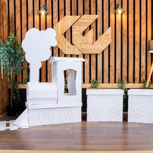 Tren grande, exhibición de pasteles, mesa de fiesta de dulces y comida, accesorio de tren de vapor para niños, cartón plegable resistente, empaque plano y reutilizable, personalizable