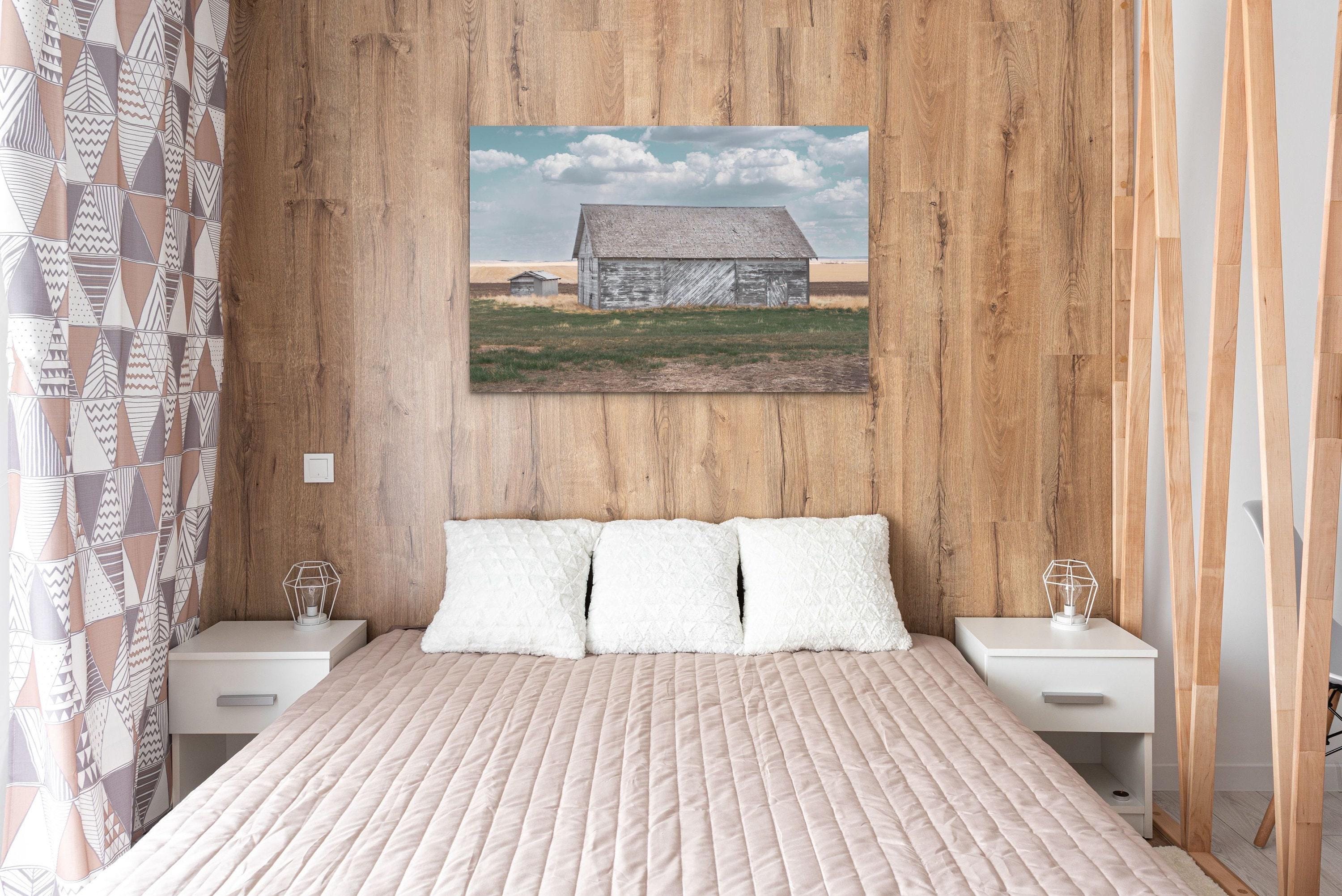 Fieldside Quiet - Weathered Barn on the Prairie - Thumbnail 2
