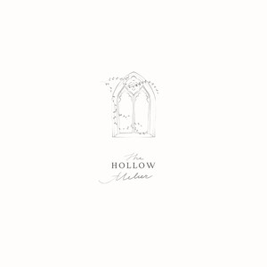 Peut inclure: Logo minimaliste avec une fen&ecirc;tre en arc gothique orn&eacute;e de d&eacute;licats accents floraux. Le texte "The Hollow Maker" est &eacute;crit en dessous dans une police script, le tout dans une palette de couleurs neutres.