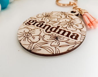 Grandma Floral Keychain SVG || grandma svg || mothers day svg || mothers day gift || grandma gift
