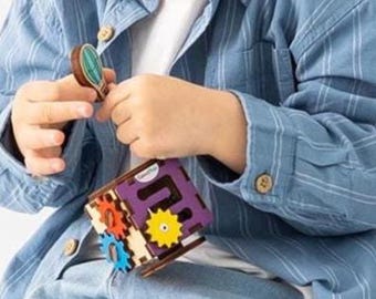 Mini Wooden Busy Cube For Pram, Stoller & Car: Montessori Travel Toy - GoodPlay