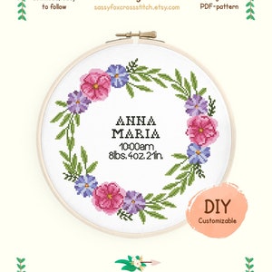 Patrón de punto de cruz para registro de nacimiento, cuadro de estadísticas de nacimiento con motivos florales, anuncio de nacimiento personalizable, descarga instantánea en formato PDF n.° 032
