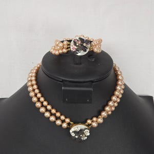 Seltene, wandelbare Eugene Champagner-rosa Kunstperlen-Schmetterlingskette und -Armband